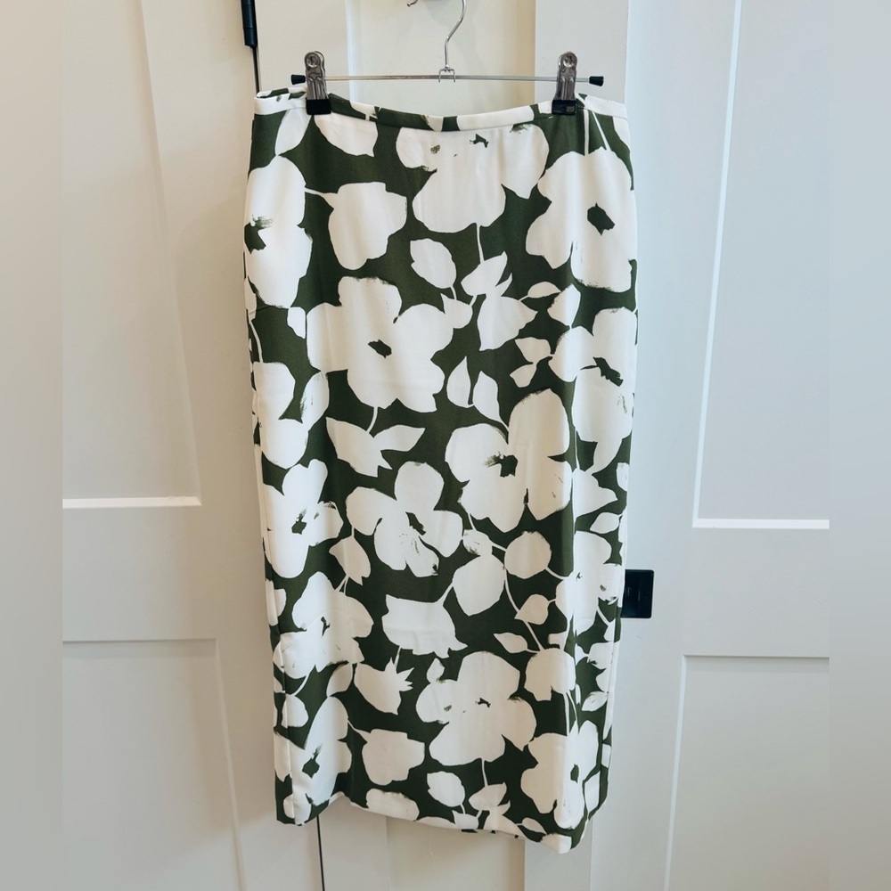 Ann Taylor Olive Green and Off-White Floral Pencil Skirt